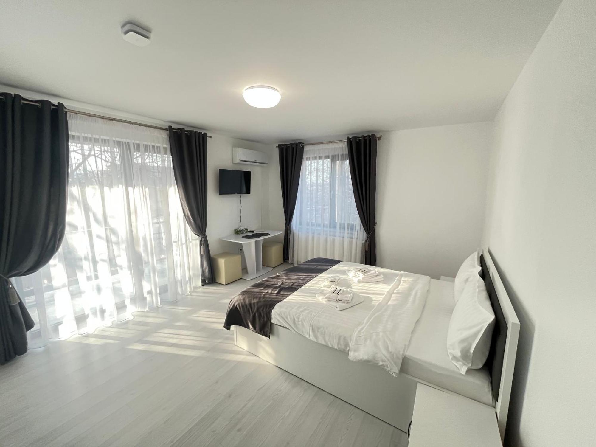 Hotel Palas Grand View Iasi Esterno foto