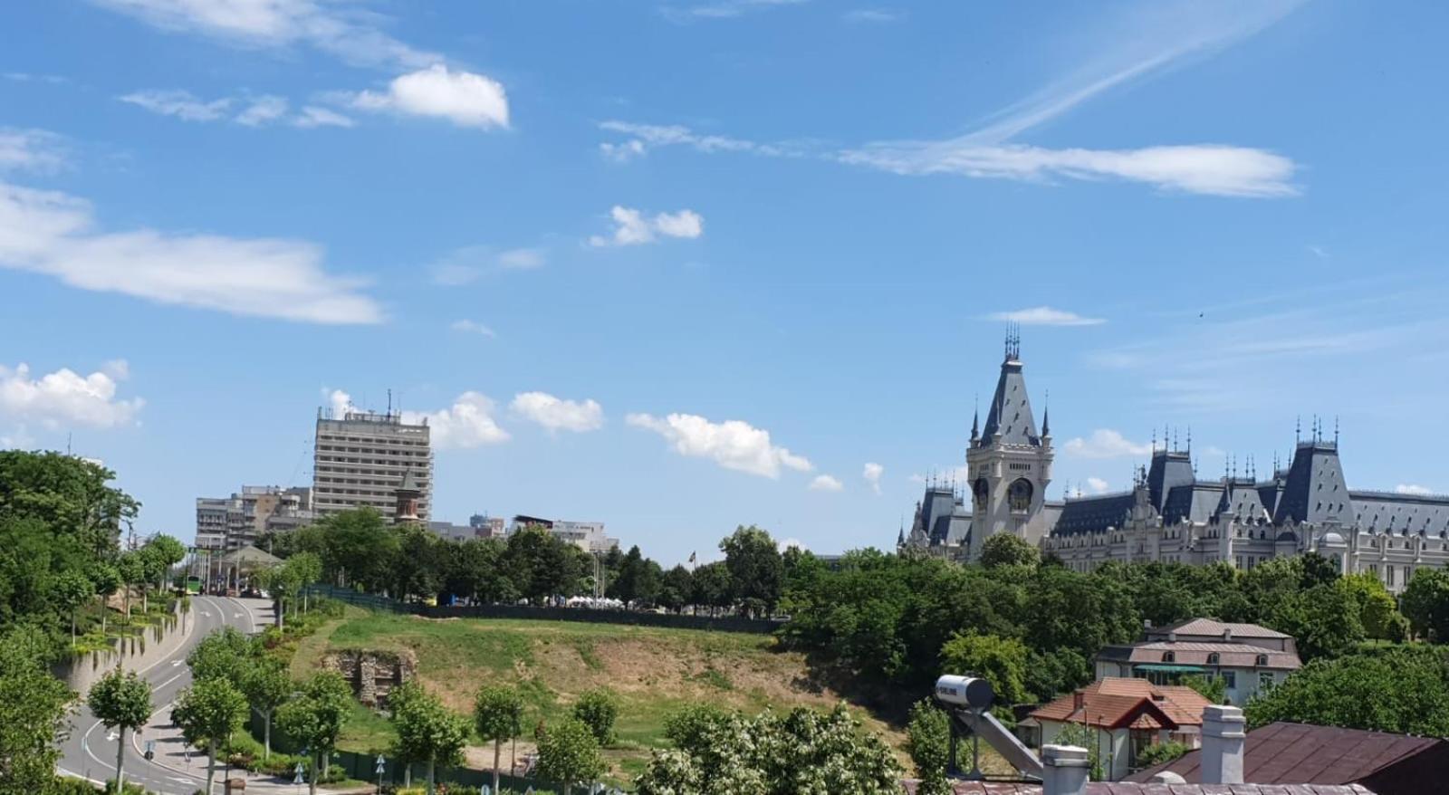 Hotel Palas Grand View Iasi Esterno foto