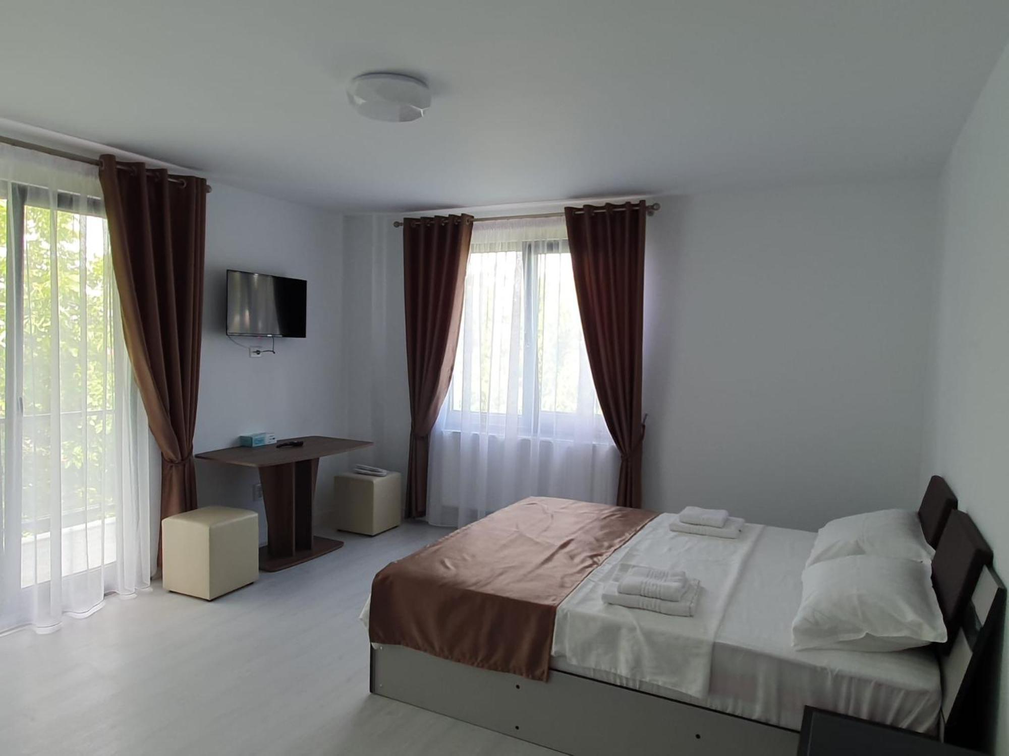 Hotel Palas Grand View Iasi Esterno foto